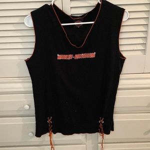 Harley Davidson Short sleeve T-shirt. Size is 2X but it fits like a ex large.